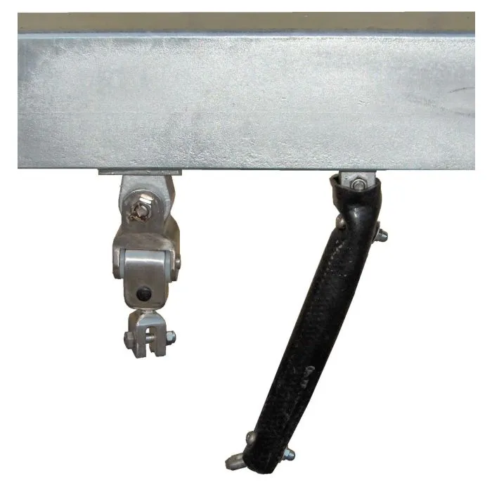 Swing beam for nest swing