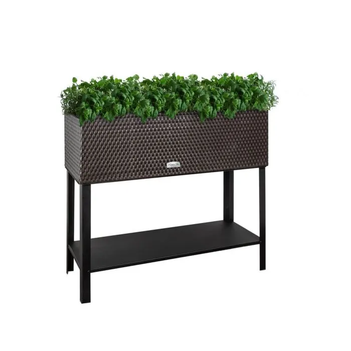 Frame self watering planter 