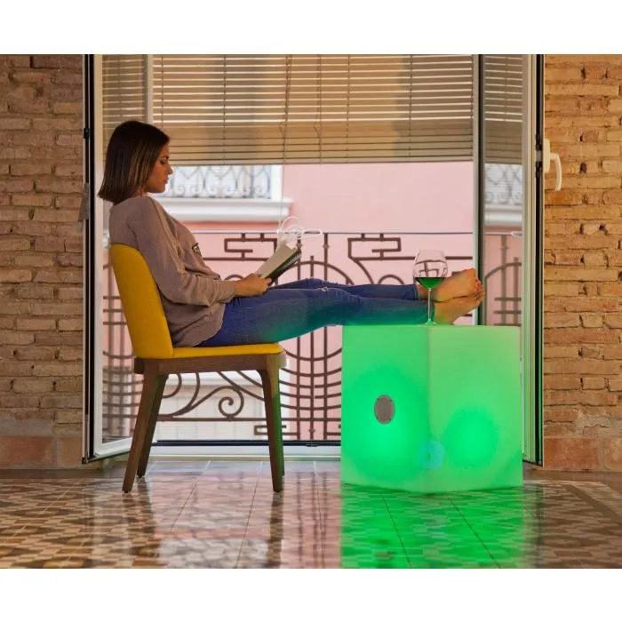 Light Cube with Speaker 20x20x20cm