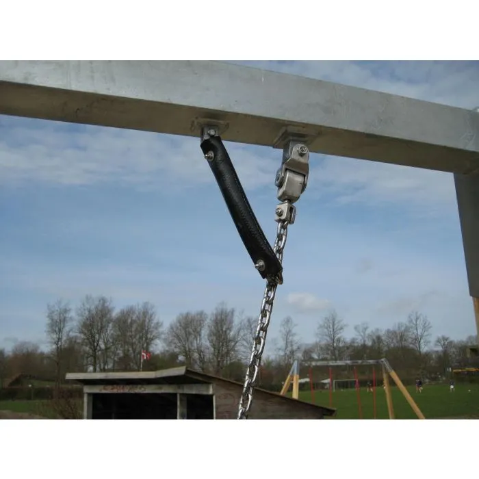 Swing beam for nest swing