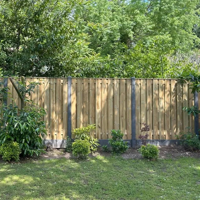 Wooden Fencing pine with concrete posts 200x190cm (21pl)