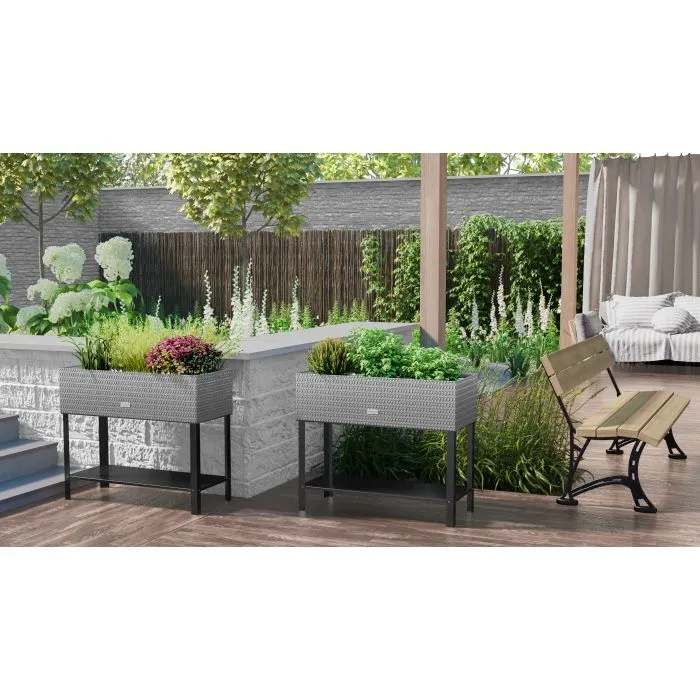 Frame self watering planter 